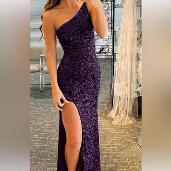 burgundy and gold prom dress Sequins Halter – Raleigh Dresses Color:CHOCOLATE BLOWN Snapklik.com : Kids Boys Romantic villa wedding gowns